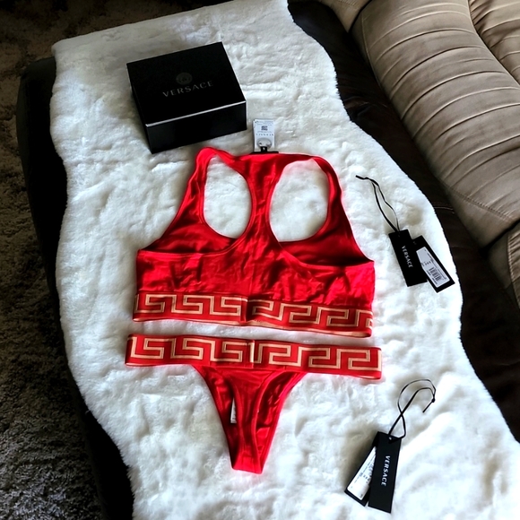 Versace Jersey Top & Bottom - Picture 2 of 5